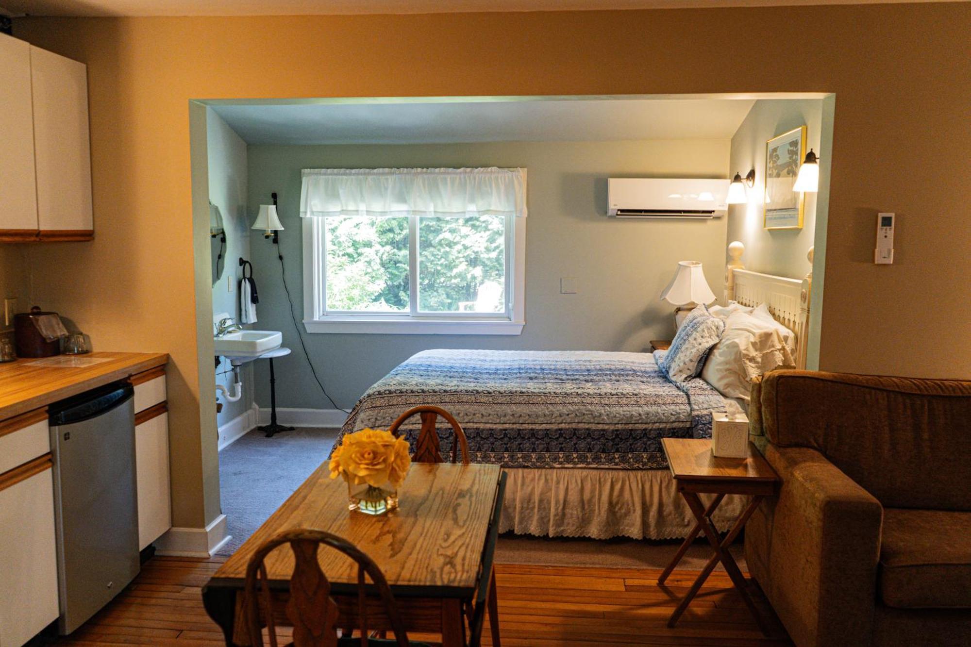 Sylvan Inn Bed & Breakfast グレンアーバー エクステリア 写真